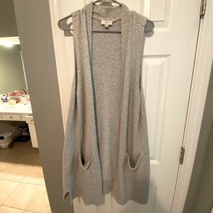 Grey Sleeveless Long Cardigan